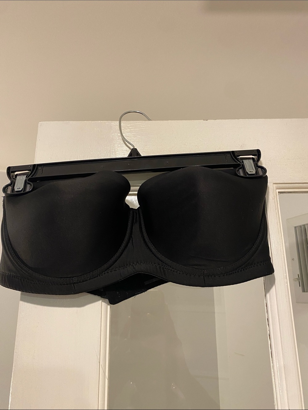 Size 40D Strapless Bra Good condition